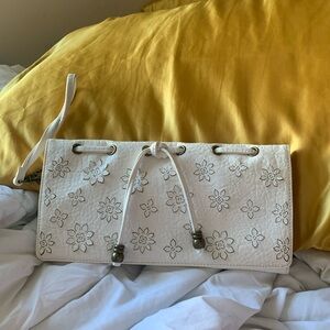 Jessica Simpson floral garden clutch wristlet W/ wallet & keychain